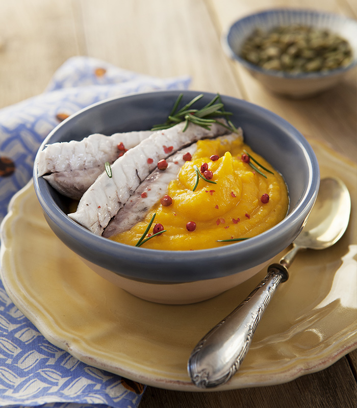 Purée de potiron au romarin avec filets de maquereau