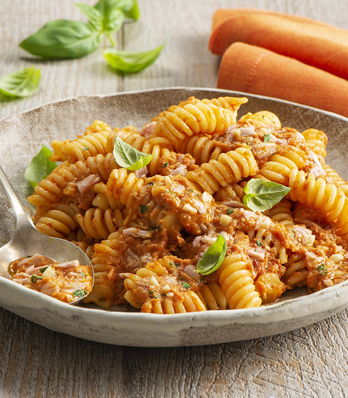 Fusilli avec Pesto du Thon, Amandes et Pecorino