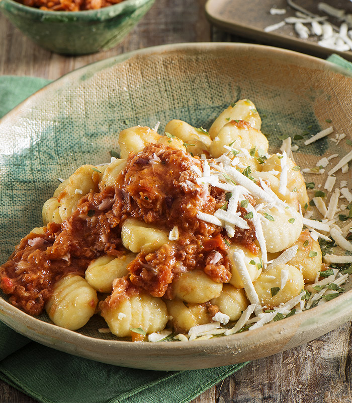 Gnocchi de pommes de terre avec Pesto Chilli & Olives