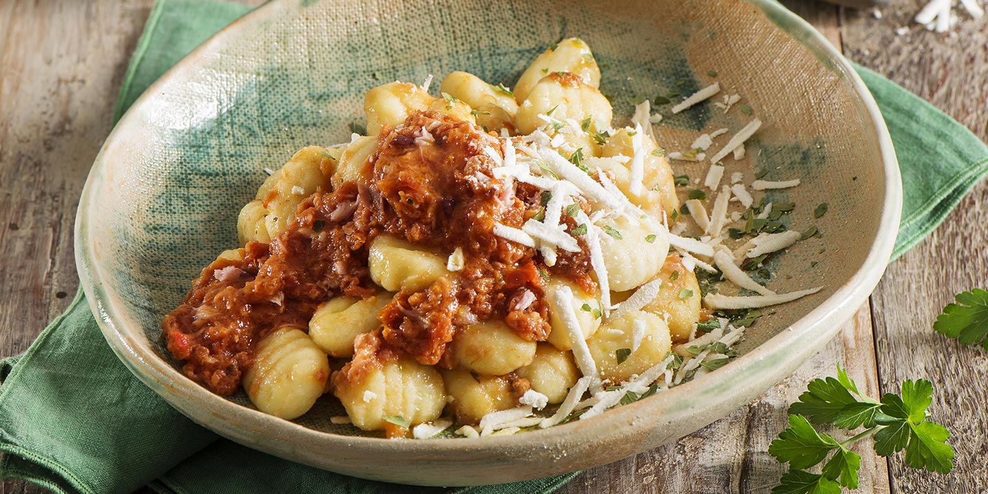 Gnocchi de pommes de terre avec Pesto Chilli & Olives