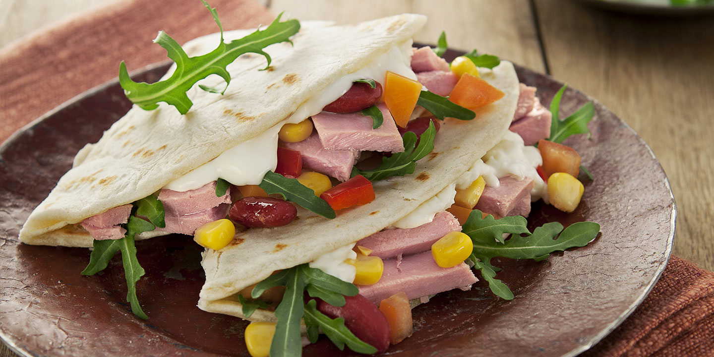 Piadina met Insalatissime Messicana en squacquerone kaas