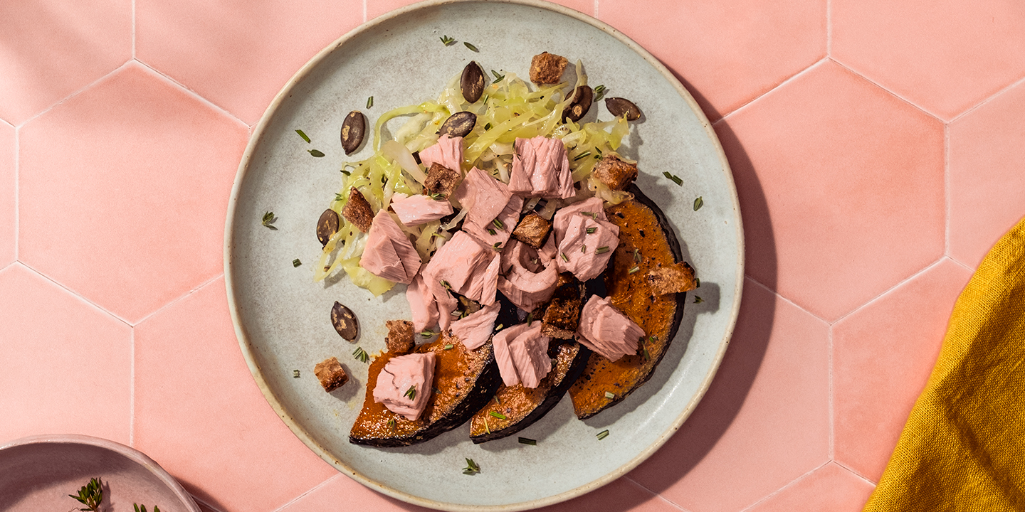 Geroosterde pompoen met tonijn en kruidencrostini