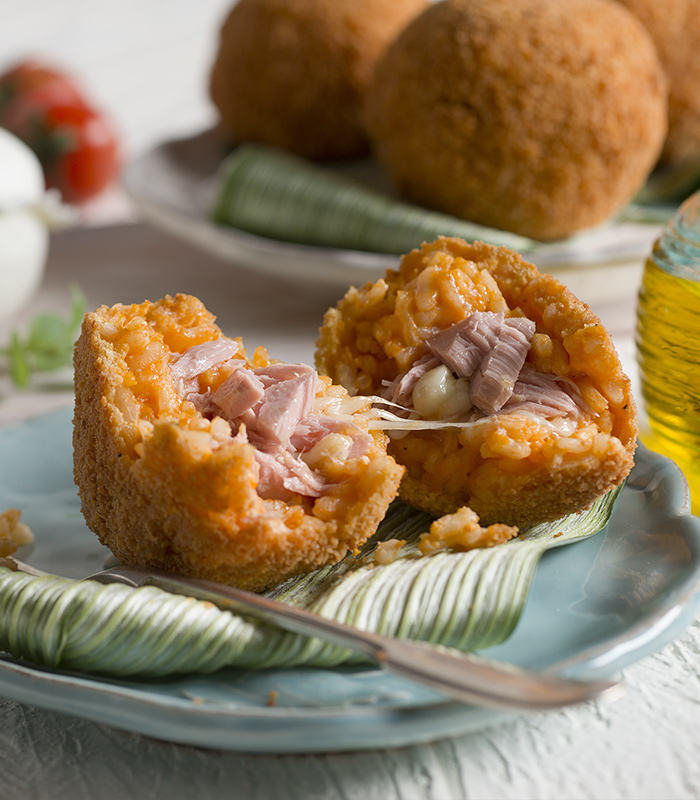 Rijstkroketten met tonijn en mozzarella